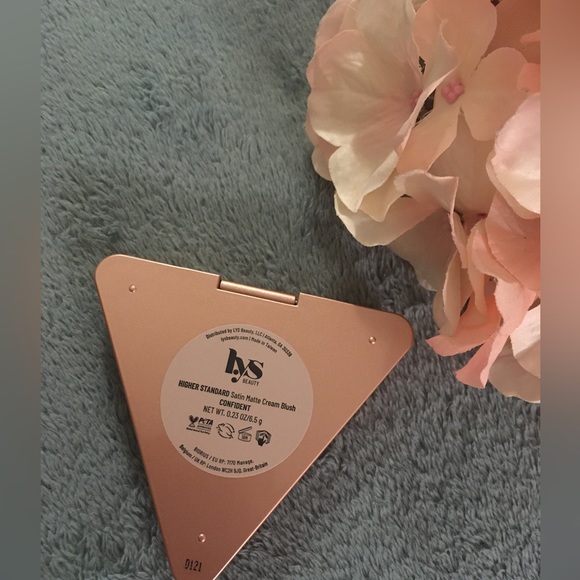 HIGHER STANDARD SATIN MATTE CREAM BLUSH (CONFIDENT) - Picture 3 of 3